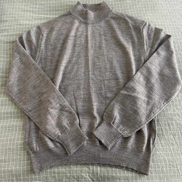 Vintage Anne Klein Wool Sweater Size M Made in Italy - Picture 1 of 6